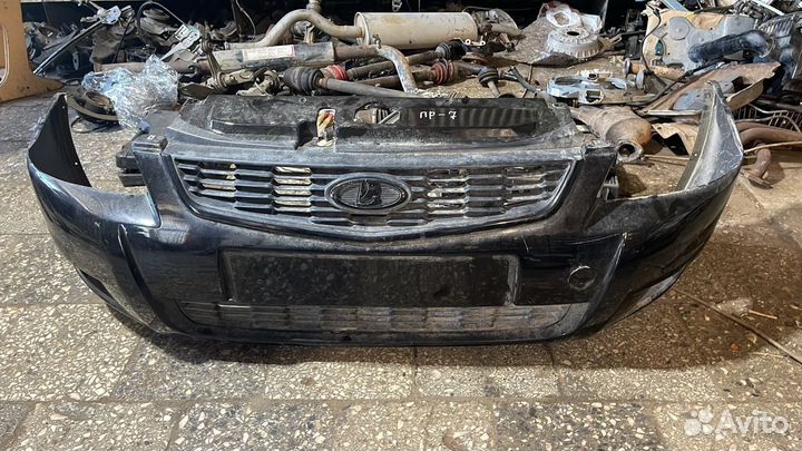 Передний бампер на LADA Priora