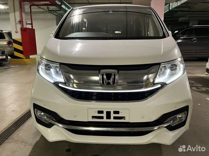 Honda Stepwgn 1.5 CVT, 2017, 89 700 км