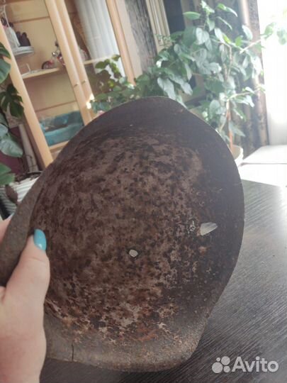 Советская боевая каска времён ВОВ