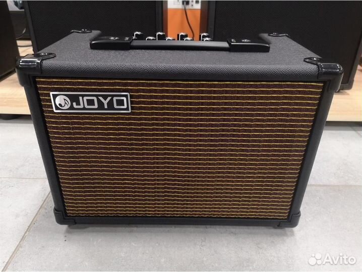Комбоусилитель для акустической гитары Joyo AC-20