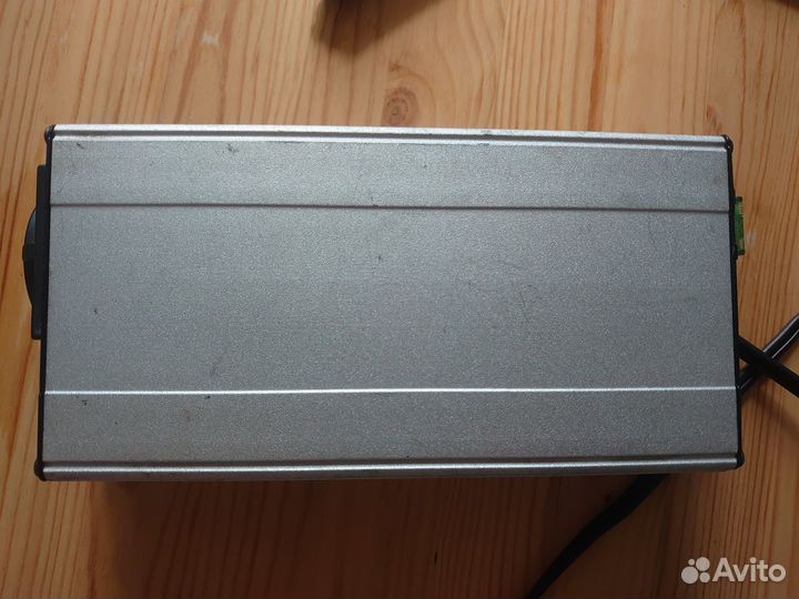 Инвертор автомобильный