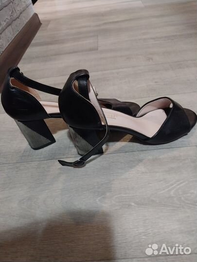 Босоножки женские 40 размер