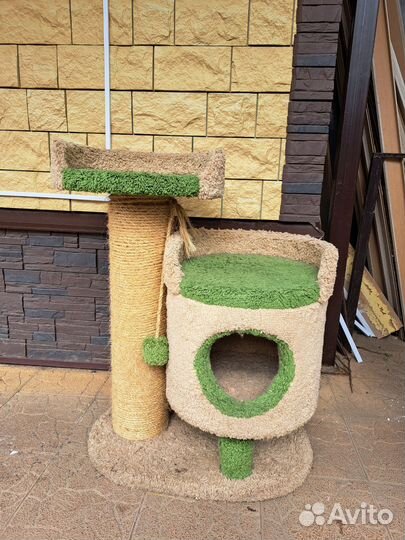 Домик для кошки с когтеточкой бу