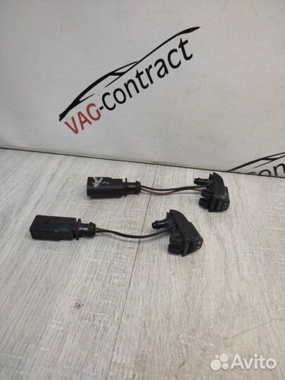 Форсунка стеклоомывателя с подогревом Skoda