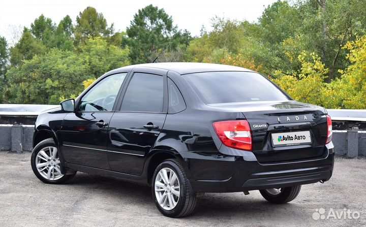 LADA Granta 1.6 МТ, 2022, 34 666 км