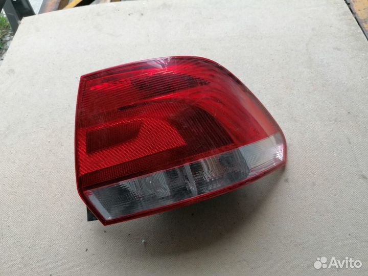 Фонарь правый Volkswagen Polo седан 2010 - 2014