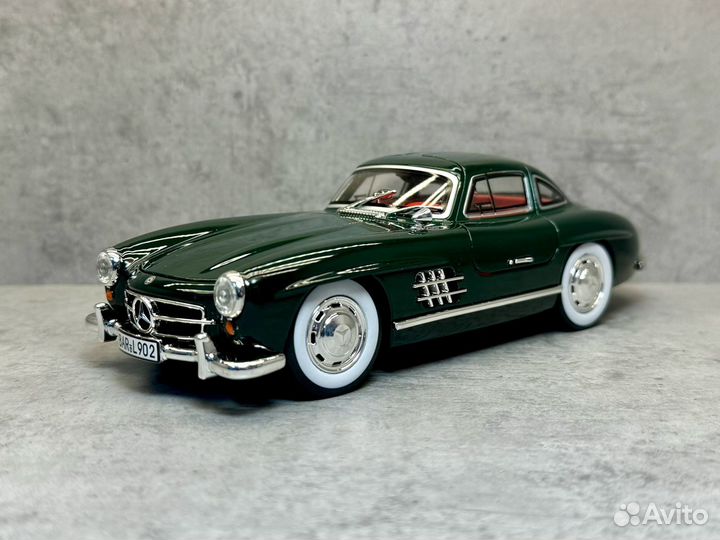 Модель автомобиля Mercedes Benz 300SL 1:24