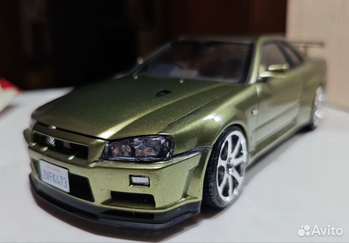 Модель автомобиля 1 24 Nissan GT-R R34,собранная