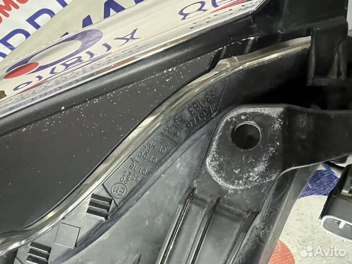 Фара левая ксенон Тойота Камри 55