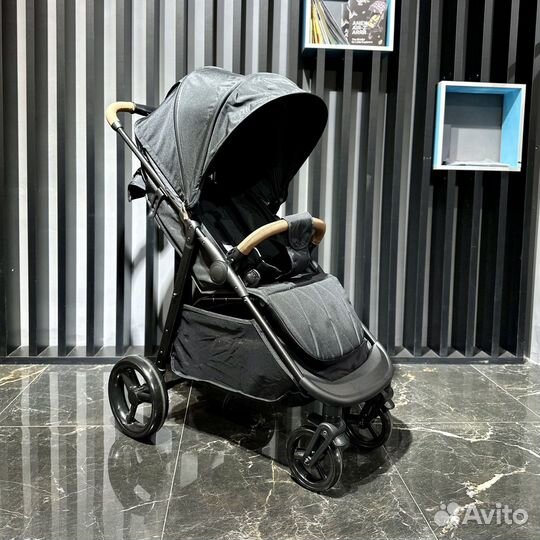 Прогулочная коляска Happy Baby Ultima V2 X4