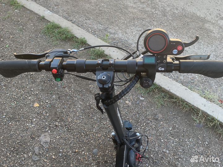 Самокат взрослый электрический новый