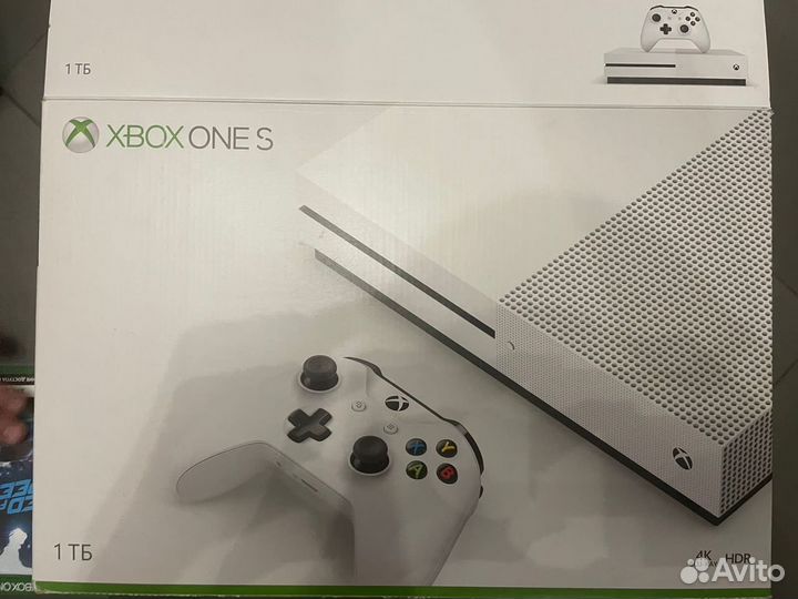 Xbox One s 1tb с играми 2 gamepade