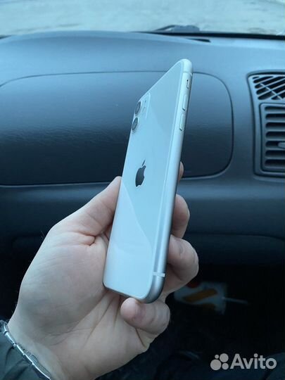 iPhone 11 на 128