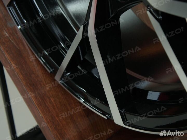 Литые диски R20 на Volkswagen. Арт3089