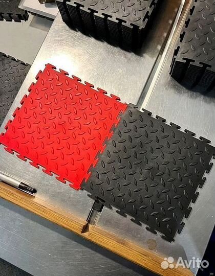 Модульная плитка пвх для гаража