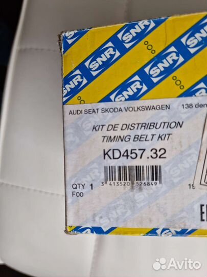 Продам комплект грм