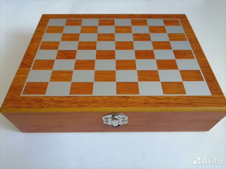 Набор подарочный фляжка карты шахматы кости