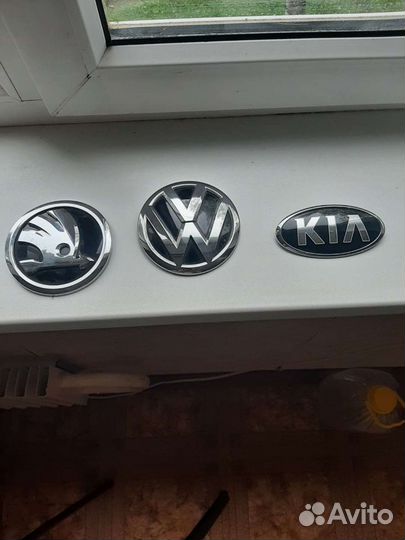 Значки kia rio Huidai