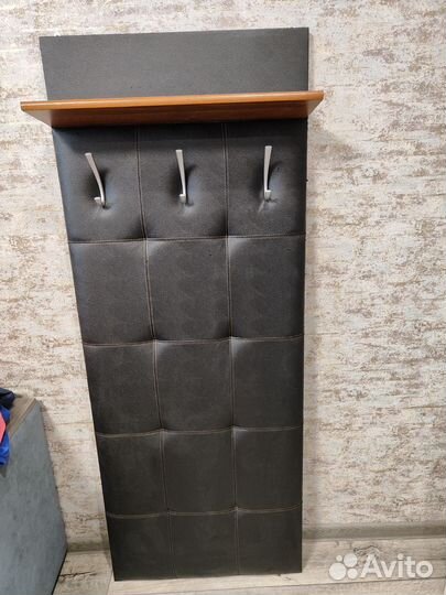 Вешалка настенная в прихожую мягкая