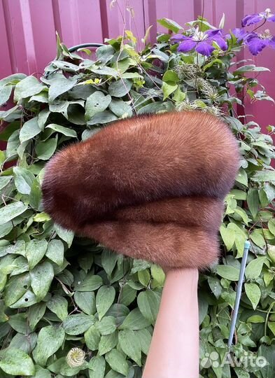 Женский берет