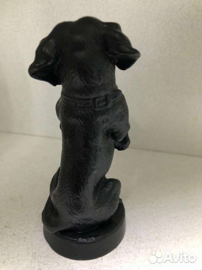 Фигурка собака