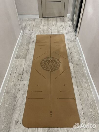 Коврик для фитнеса и йоги