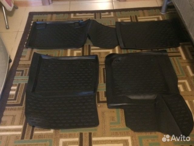Автомобильные коврики резиновые
