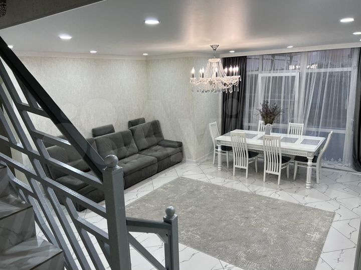 Дом 200 м² на участке 3,6 сот.