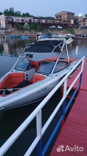 Катер буксировщик