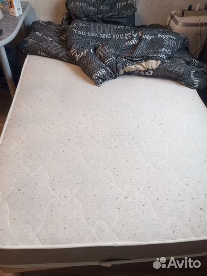 Продаю матрас 160*200