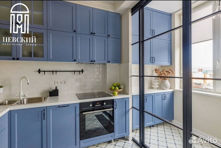 Кухни на заказ, Кухня до потолка