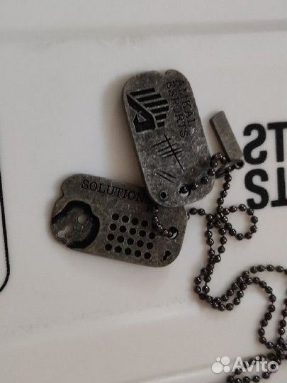 Жетоны подвеска solutions mystery box