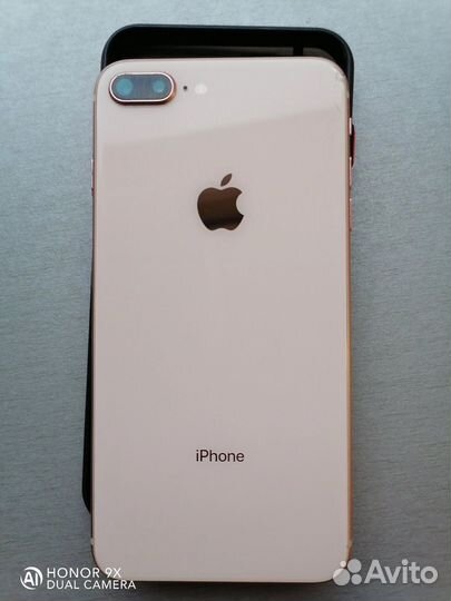 iPhone 8 Plus, 64 ГБ