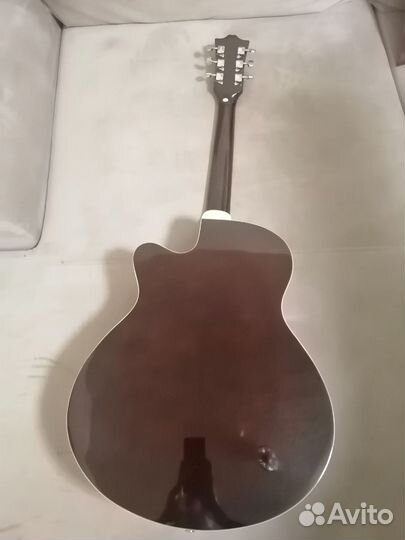 Продам гитару Sakura EOG-404C/TG/RDS