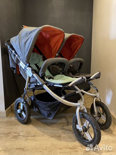 Коляска для двойни bumbleride
