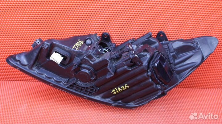 Фара правая Hyundai Genesis BH G6DA 92102-3M400