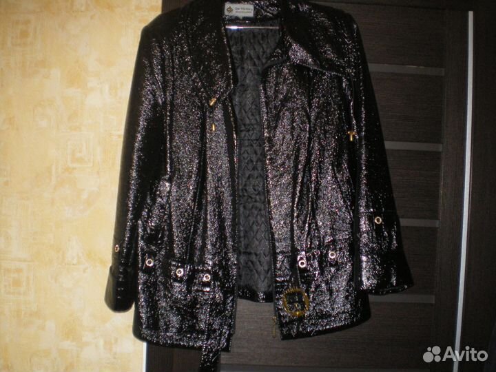 Черная куртка