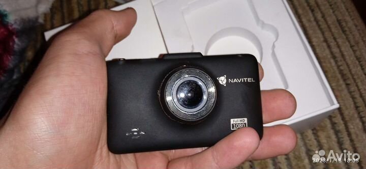 Обсолютно новый видеорегистратор navitel dr500