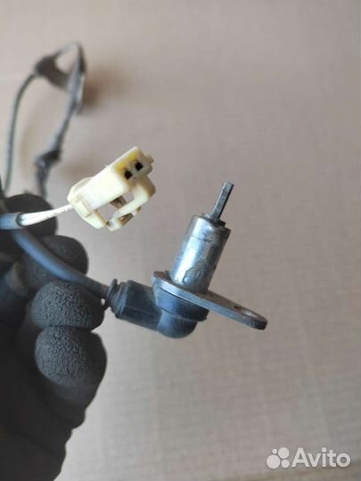 Датчик ABS задний Mazda 323 BJ /Familia /Protege