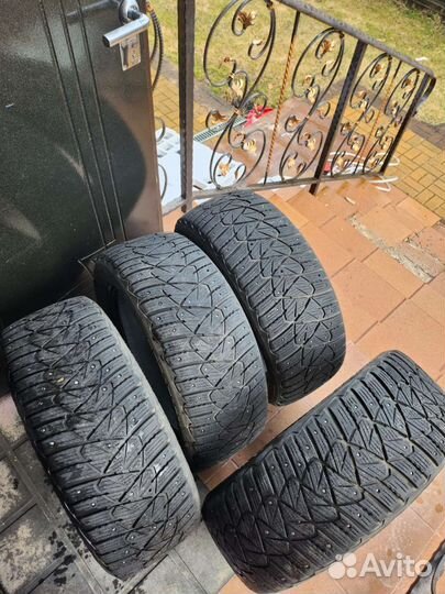 Goodyear Ultragrip 600 255/55 R17