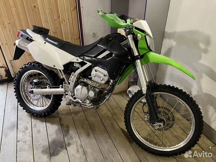 Мотоцикл Kawasaki KLX 250S