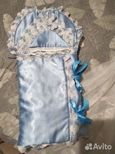 Бортики в кроватку с балдахином