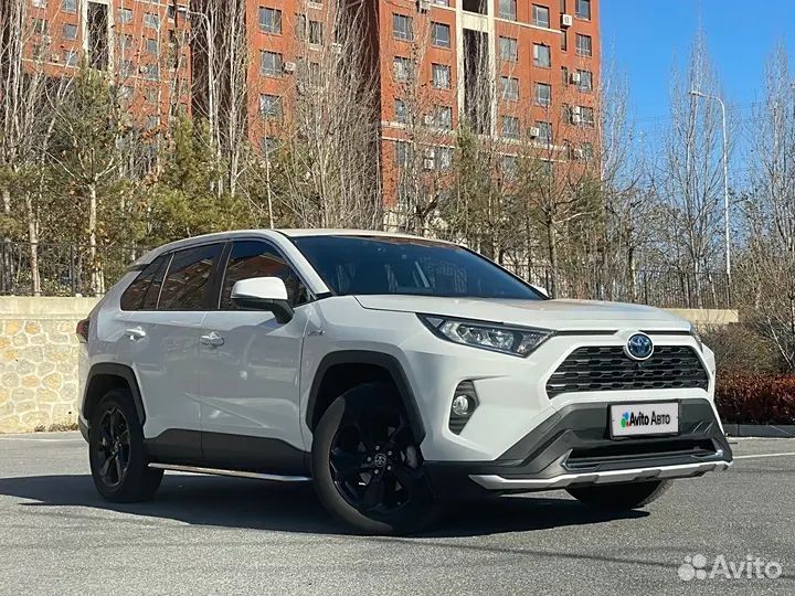 Toyota RAV4 2.5 AT, 2021, 57 000 км