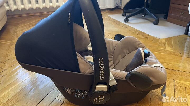 Автолюлька maxi cosi с базой isofix