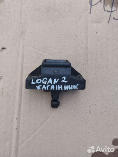 Замок крышки багажника Renault Logan 2