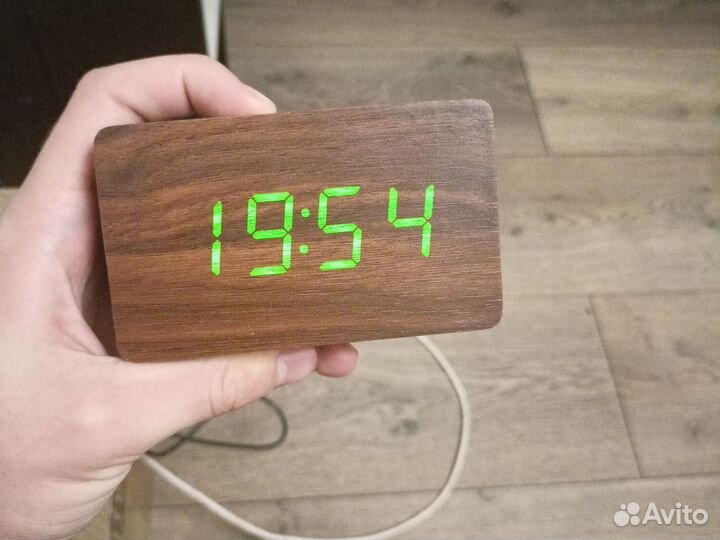 Настольные часы