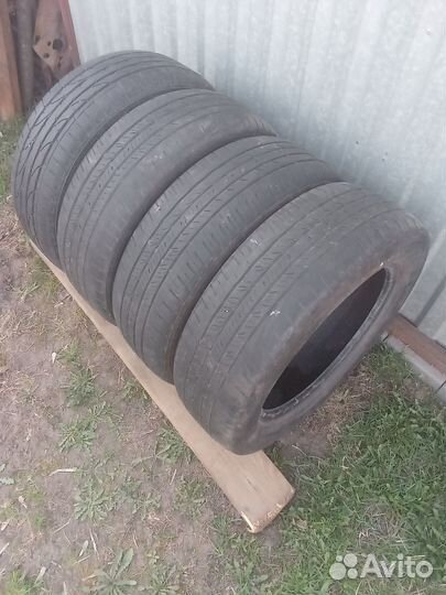 Bridgestone Dueler H/T 843 215/60 R17 96H