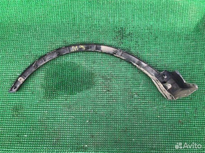 Накладка на крыло передняя правая Toyota Rav4