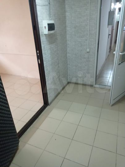 Торговая площадь, 14 м²