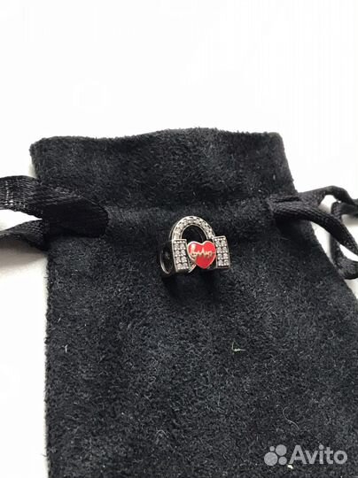 Украшение шарм